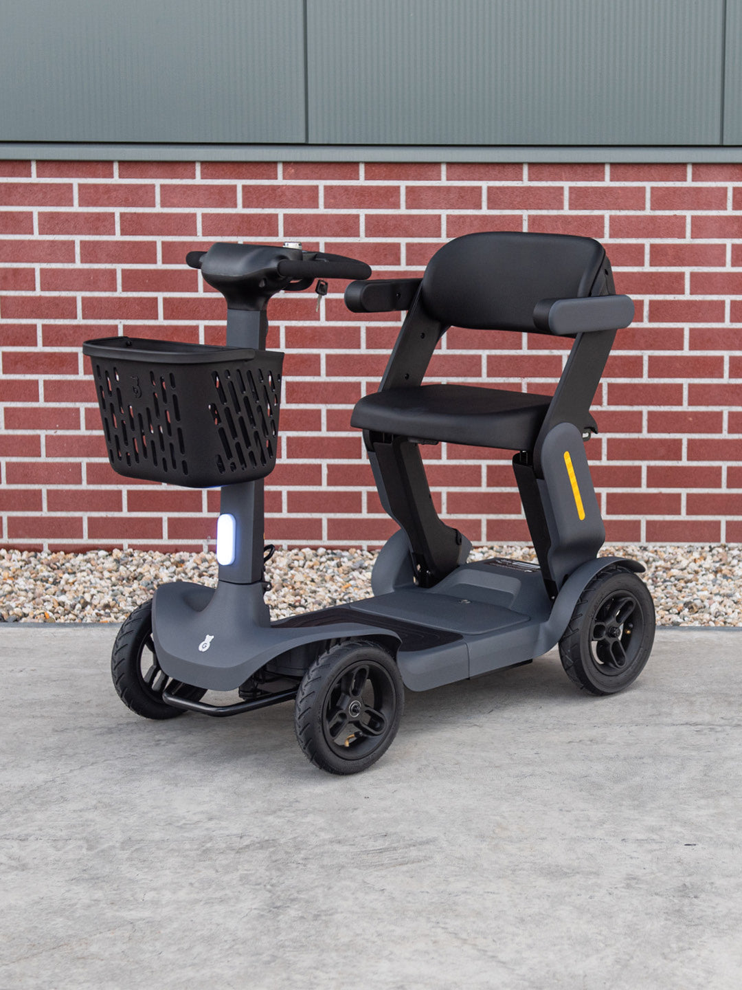 Paiseec S3 faltbarer Elektromobil Scooter grau – schräge Vorderansicht